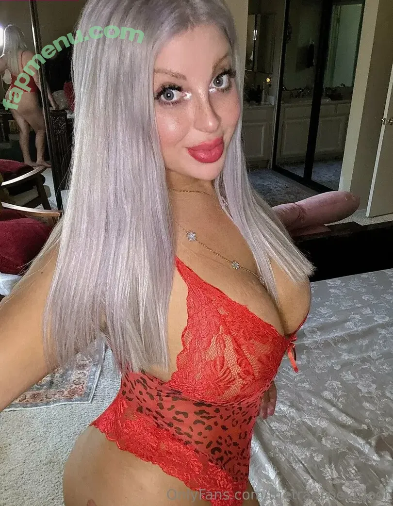 theblondiebunnyx nude photo #0003 (theblondiebunny)