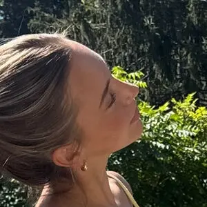 theblondieee page