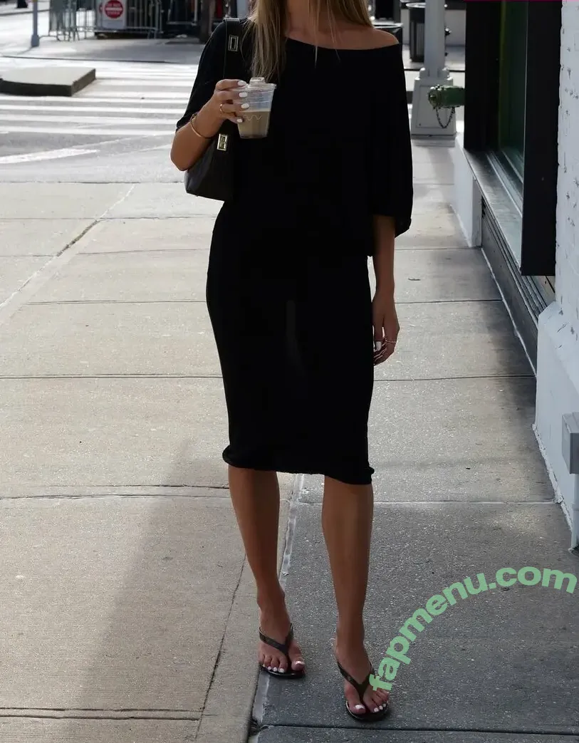 theblondieee nude photo #0034 (blondnswaggy / dashadova / knowhosheis / youknoher)