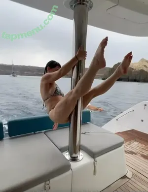  nude photo #0007