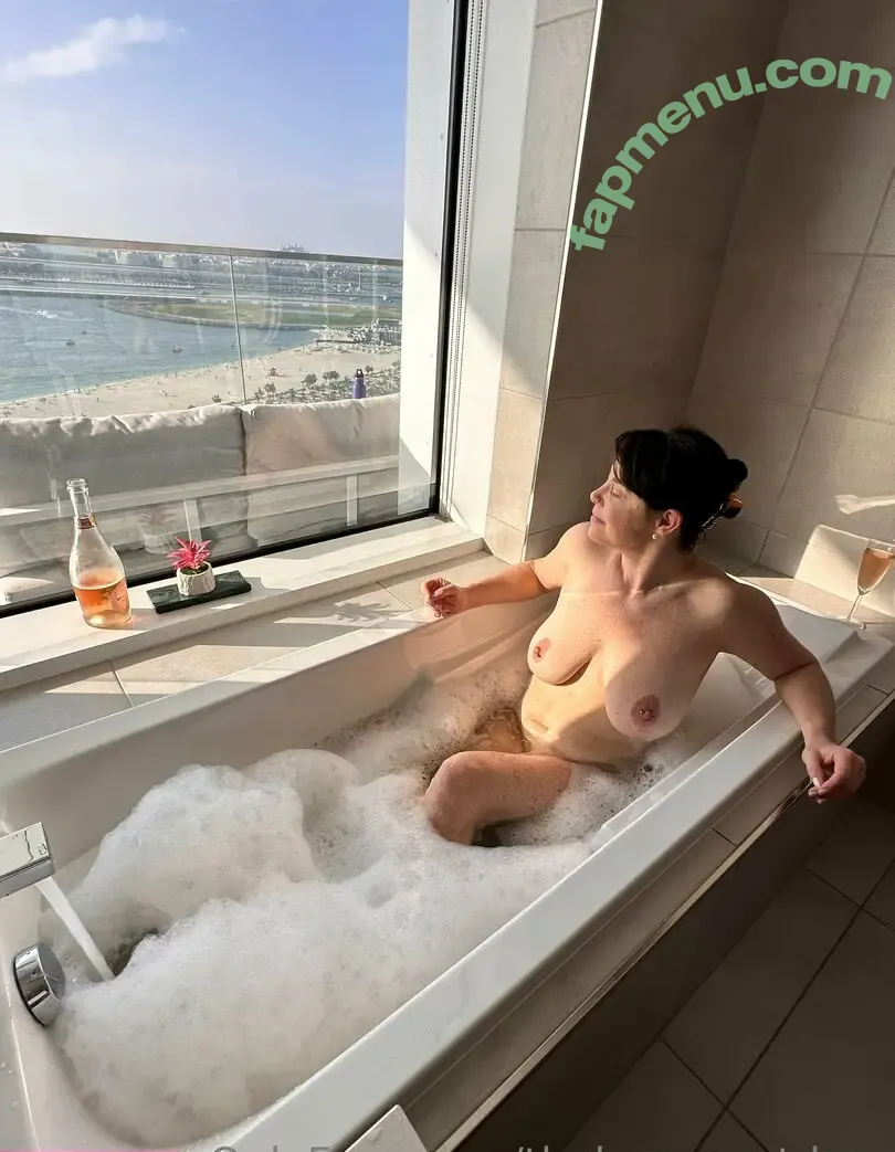 thebunsnextdoor nude photo #0017 (thebunsnextdoor)