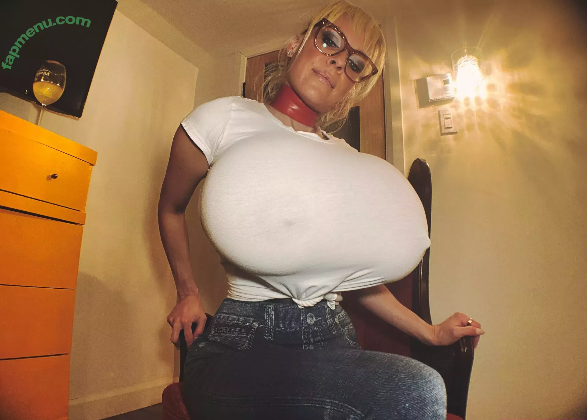 thebustysasha nude photo #0003 (pinupgodesses)