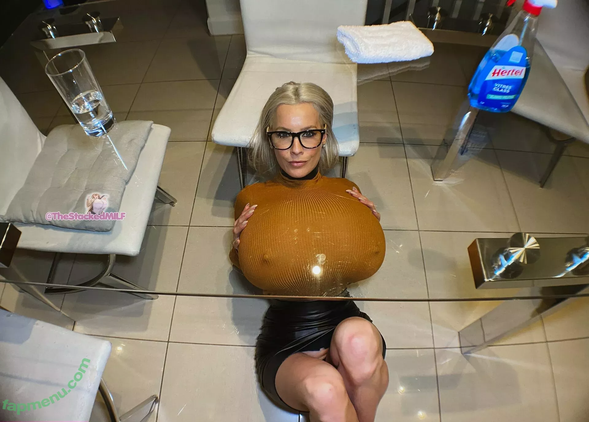 thebustysasha nude photo #0054 (pinupgodesses)