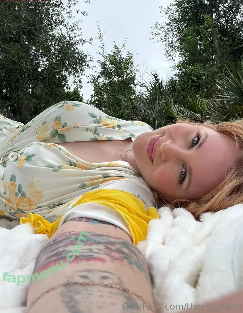 thecozyfarm nude photo #0024 (the_cozyfarm)