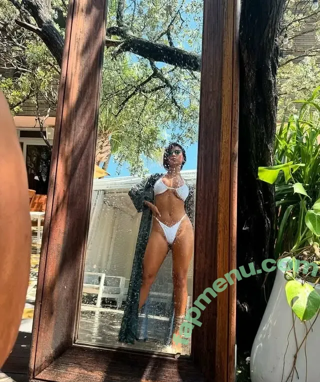thedanihin nude photo #0005 (Daniela Hincapie / daniihiin)