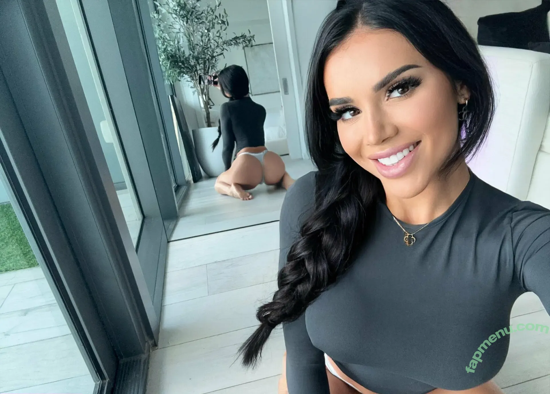 thedesireedesire nude photo #0009 (thedesireedesire)