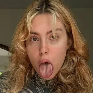 thedesperateone / Pandora Skye / pandoraskye.box / thedesperate0ne nude photo #0009