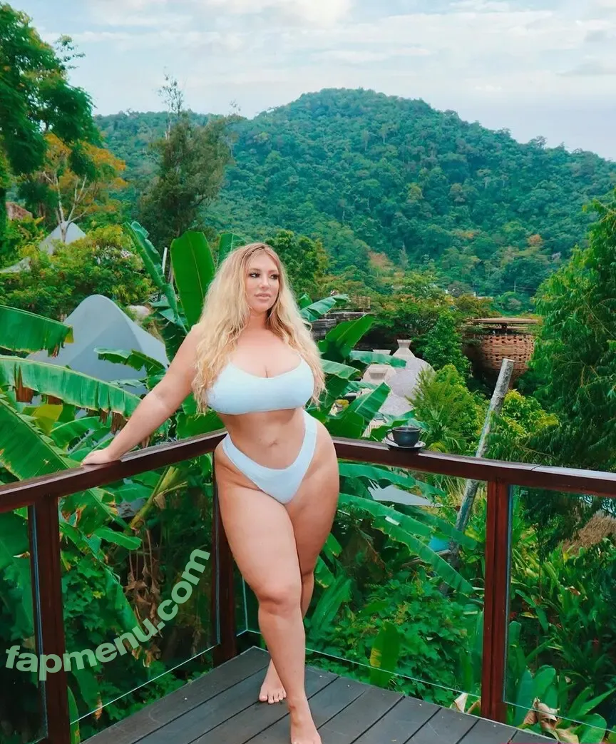 Thedoctorbae nude photo #0021 (Thedoctorbae)