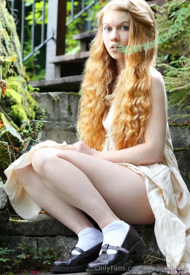 thedollylittle nude photo #0011 (thedollylittle)