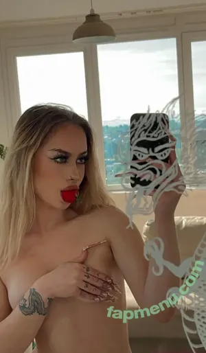  nude photo #0007