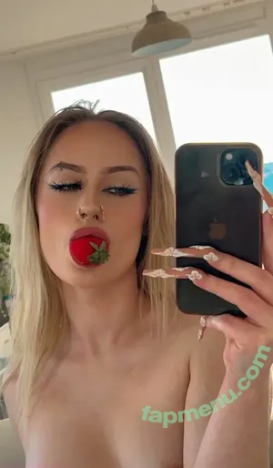  nude photo #0008