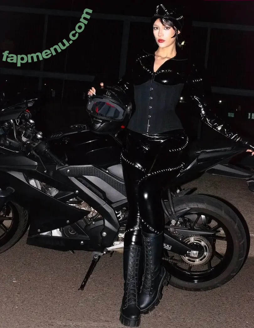 _theecat_ nude photo #0072 (Agatha / agatha.s.free)