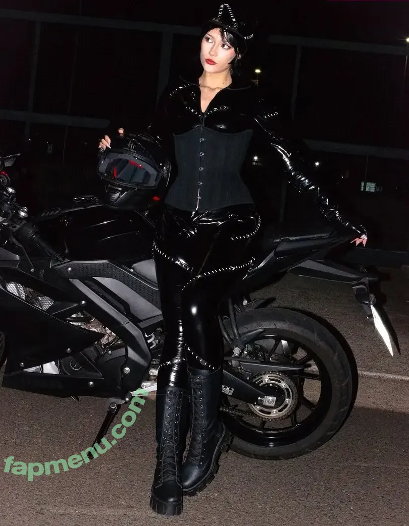 _theecat_ nude photo #0109 (Agatha / agatha.s.free)