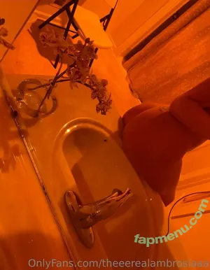  nude photo #0007