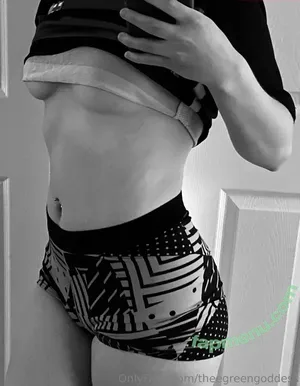 theegreengoddess / thegreengoddess5 nude photo #0001