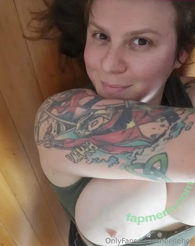 theellehell nude photo #0091 (theellehell)