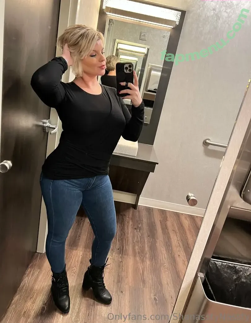 theemarilynmonhoe nude photo #0016 (theemarilynmonhoe)