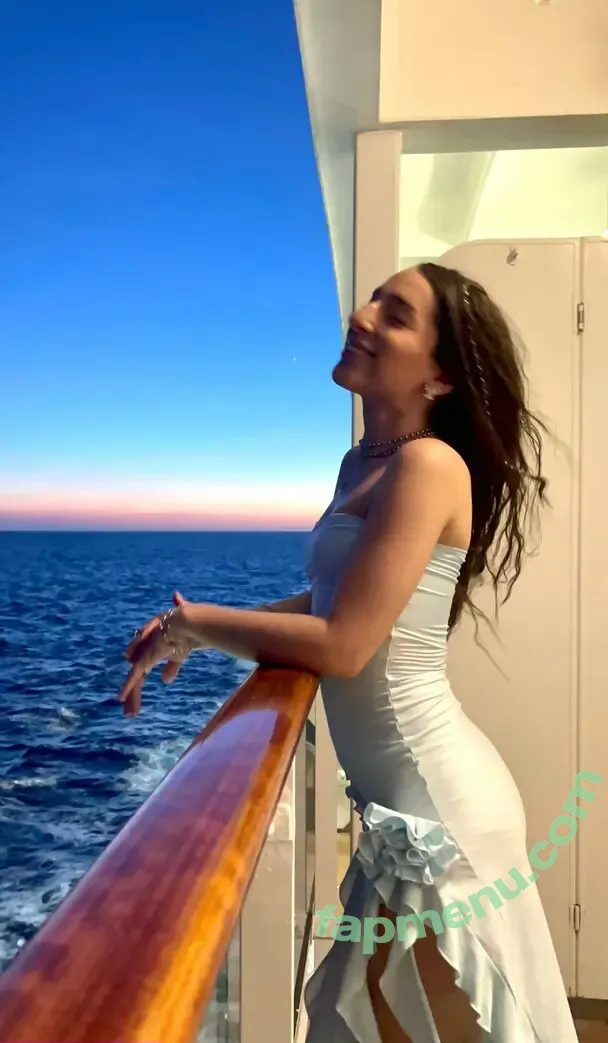 theestefania nude photo #0003 (thestefania)