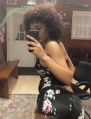  nude photo #0002