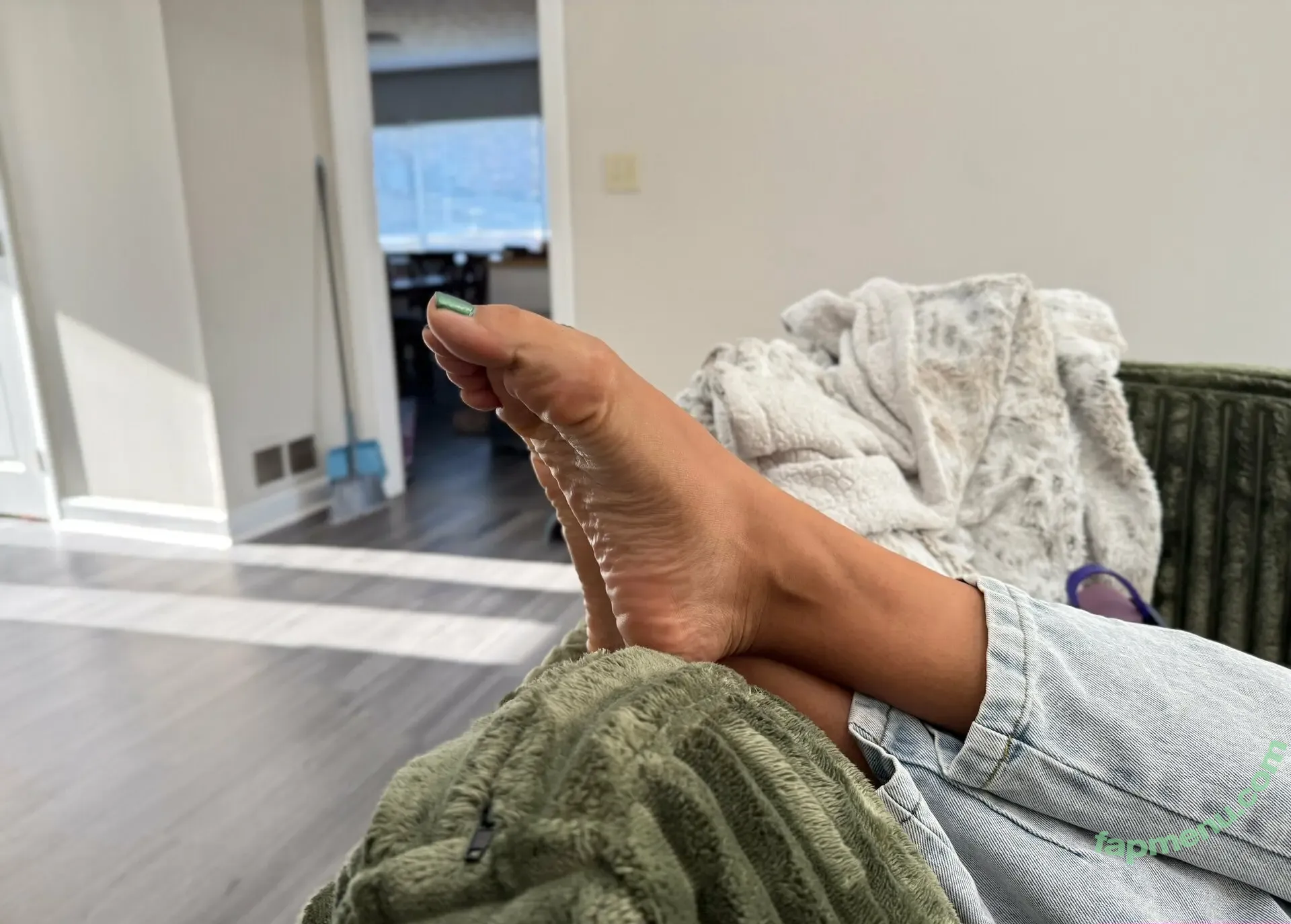 thefootdancer nude photo #0027 (the_footdancer)