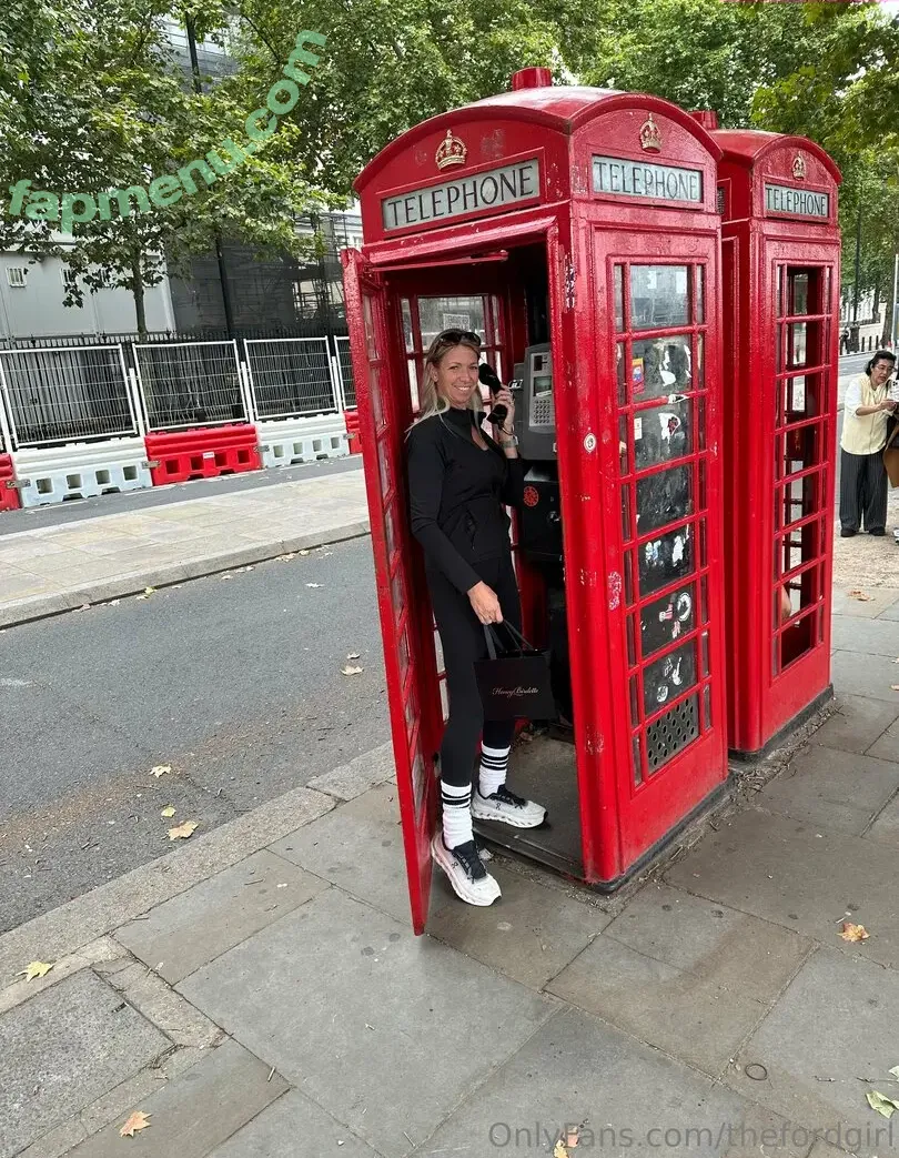 thefordgirl nude photo #0003 (thefordgirl)