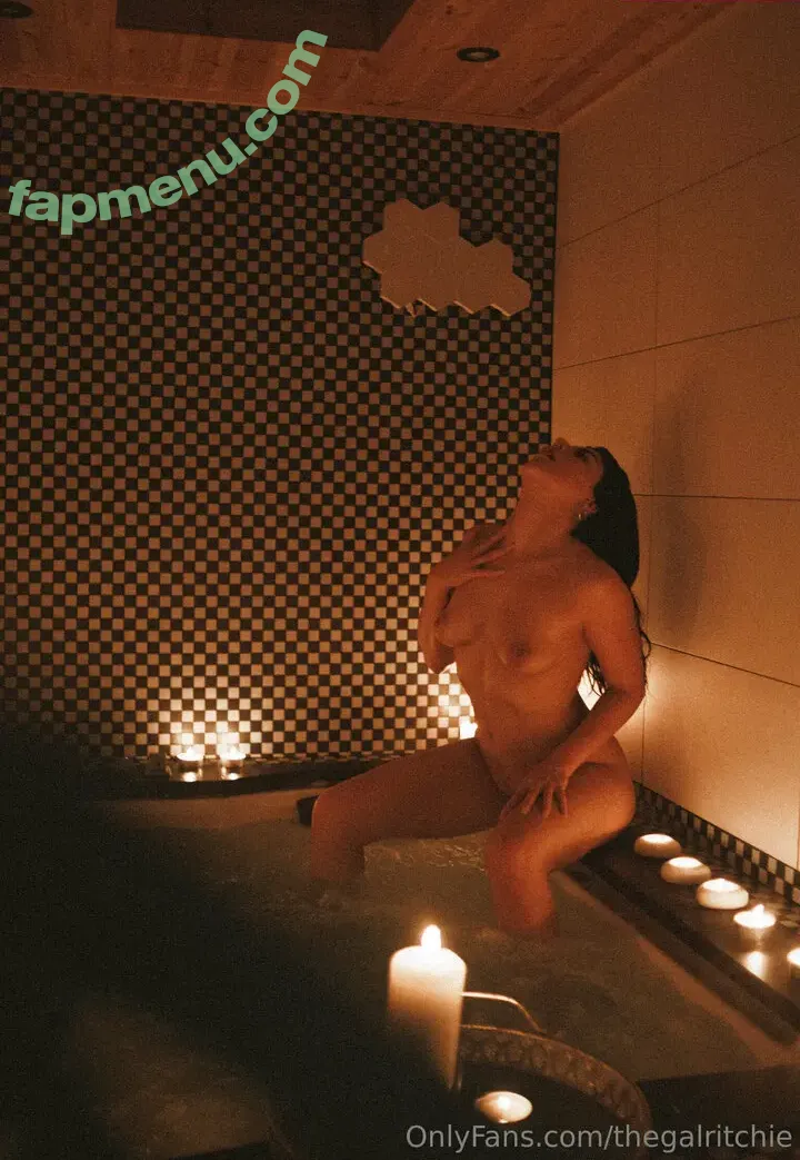 thegalritchie nude photo #0303 (thegalritchie)
