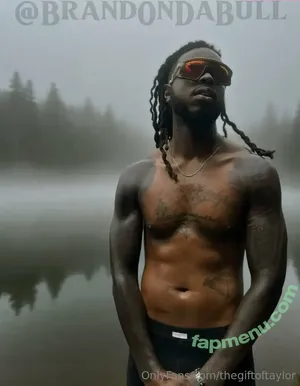 Thegiftoftaylor nude photo #0146