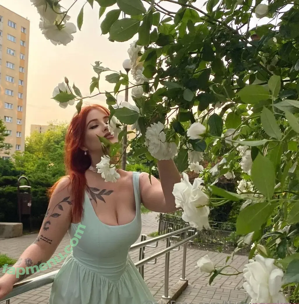 thegingerkay nude photo #0047 (TheDoublePlaye / livelikeadaylily)