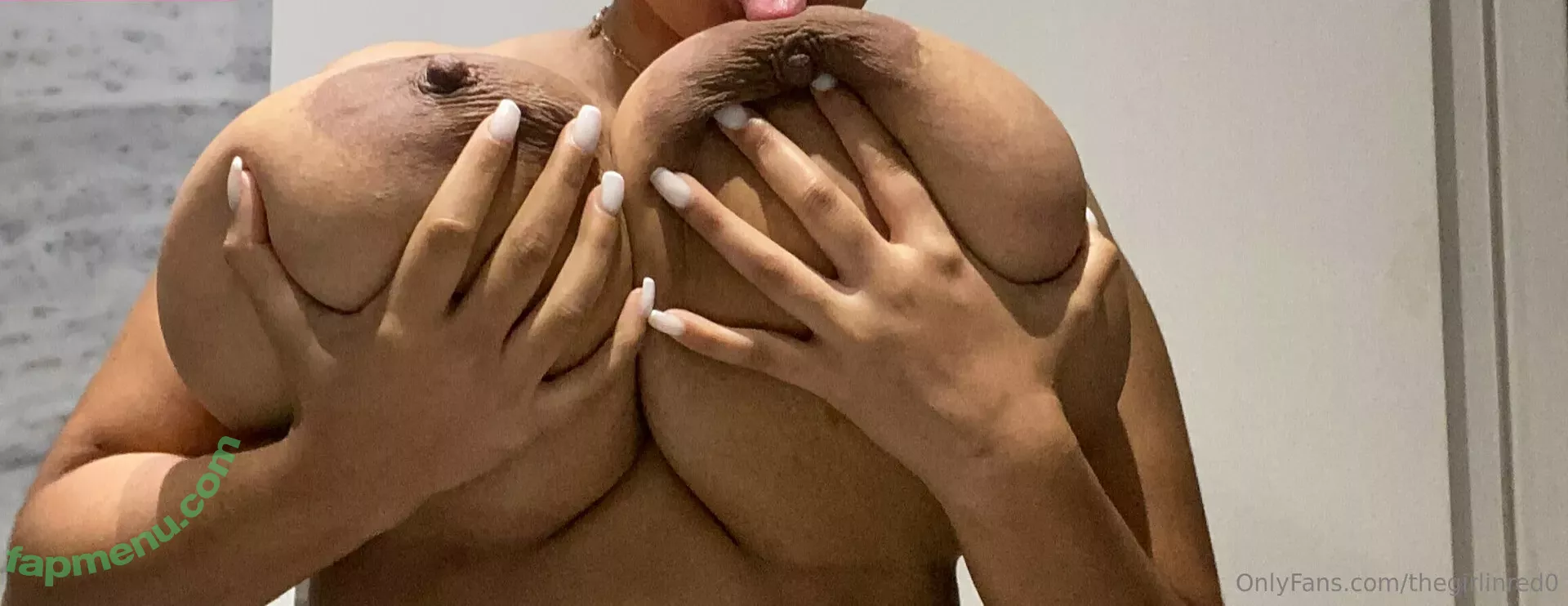 Thegirlinred0 nude photo #0083 (laylasmainaccount)