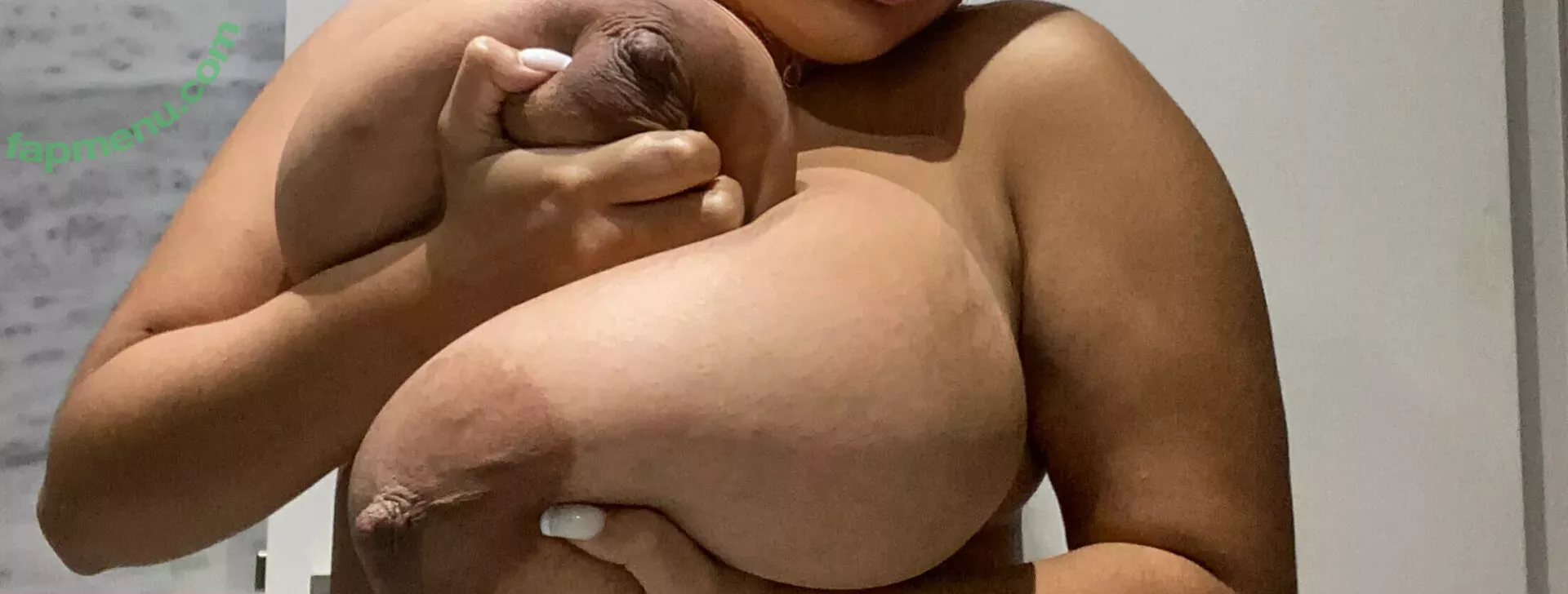 Thegirlinred0 nude photo #0084 (laylasmainaccount)