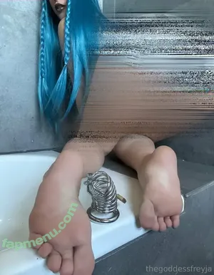  nude photo #0004