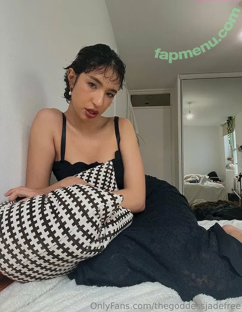 thegoddessjadefree nude photo #0012 (thegoddessjadefree)
