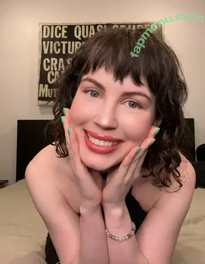  nude photo #0002