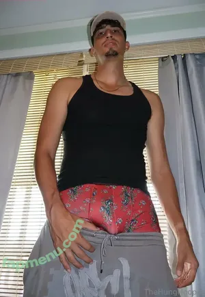 thehunghooper / hung_huge nude photo #0061