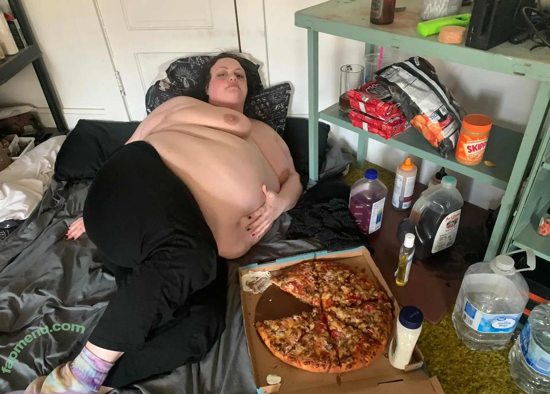 theillusiveham nude photo #0439 (theillusiveham)