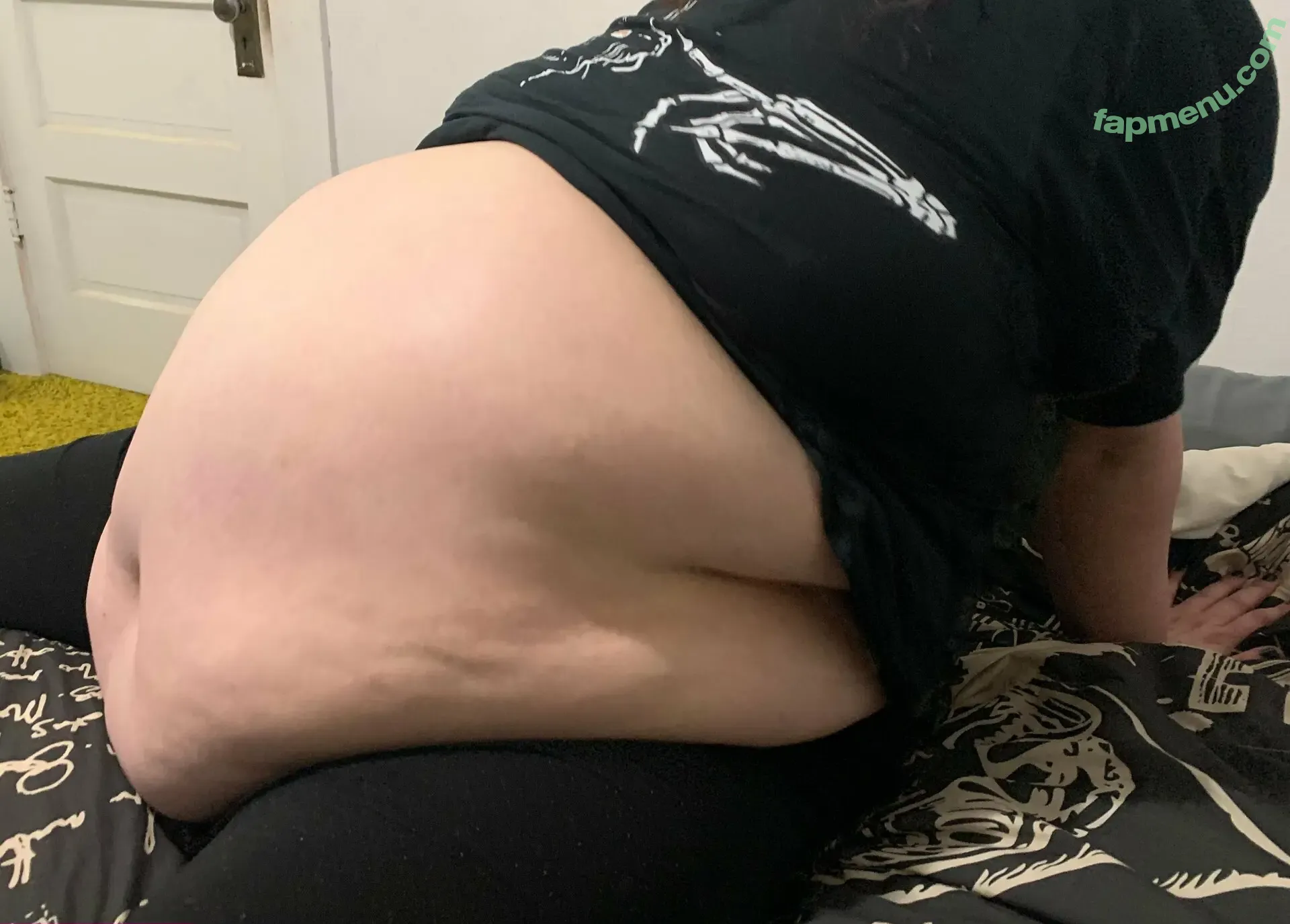 theillusiveham nude photo #0448 (theillusiveham)