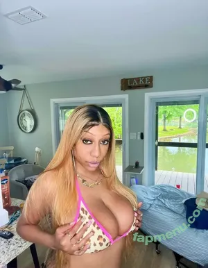  nude photo #0002