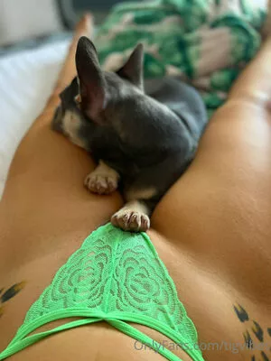 theislandgirl / lilysvibe / tigvibes nude photo #0042