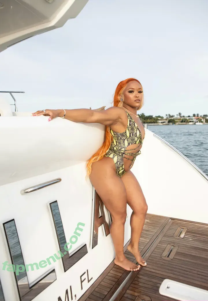 thekierahogan_ nude photo #0014 (hoganknowsbest18)