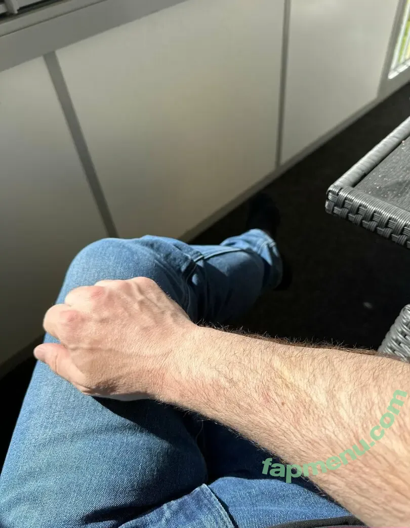 thekingswe nude photo #0011 (thekingswe)