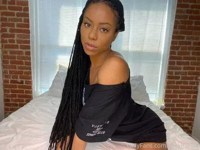 thekiranoir / thekiranoirgram nude photo #0061
