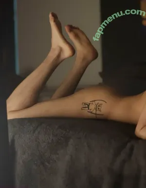  nude photo #0007