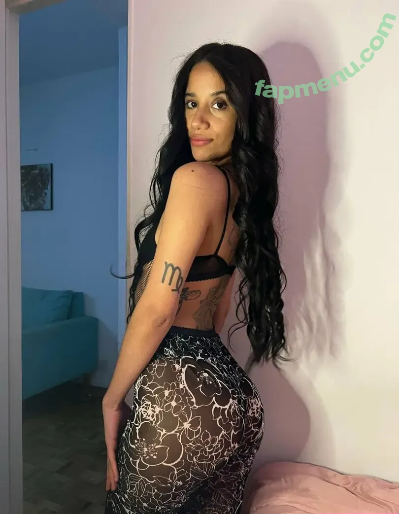 theladybri nude photo #0018 (theladybri)