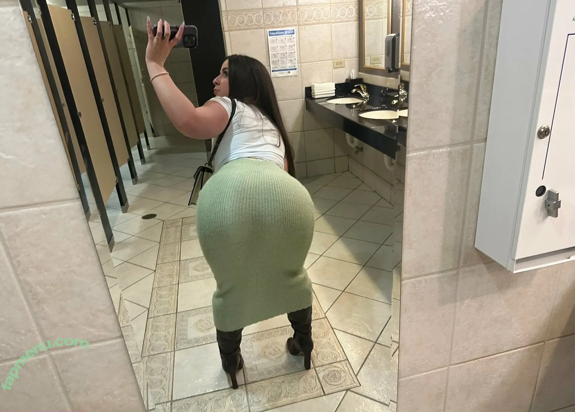 thelexxirosee nude photo #0003 (lexxierosee)