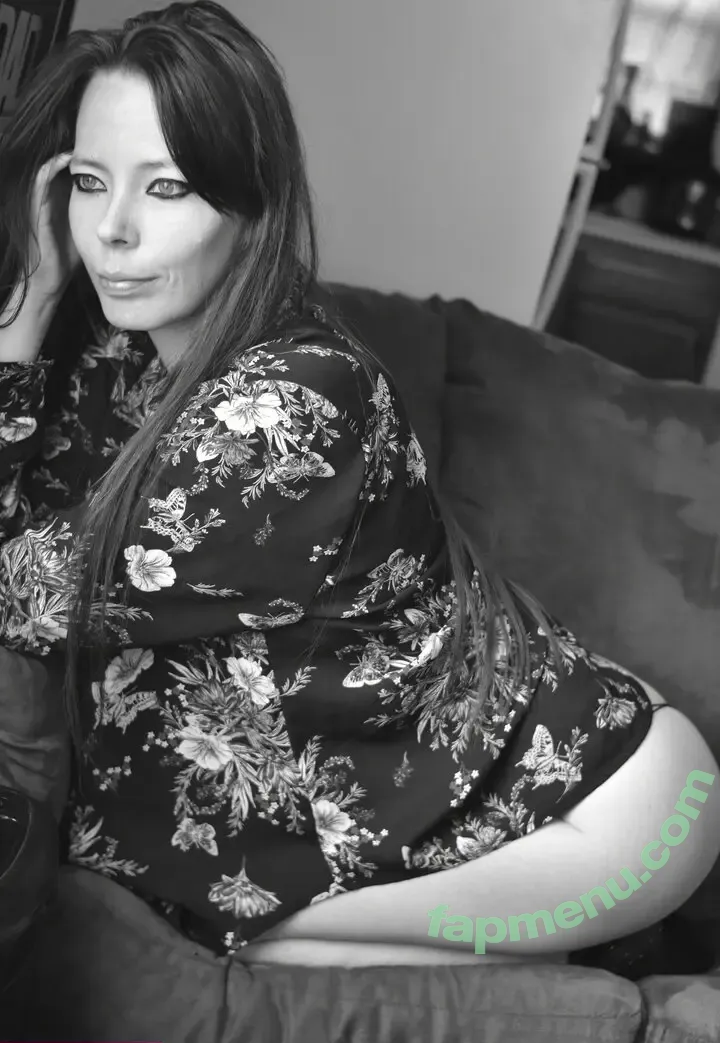 thelibralover nude photo #0018 (thelibralover)