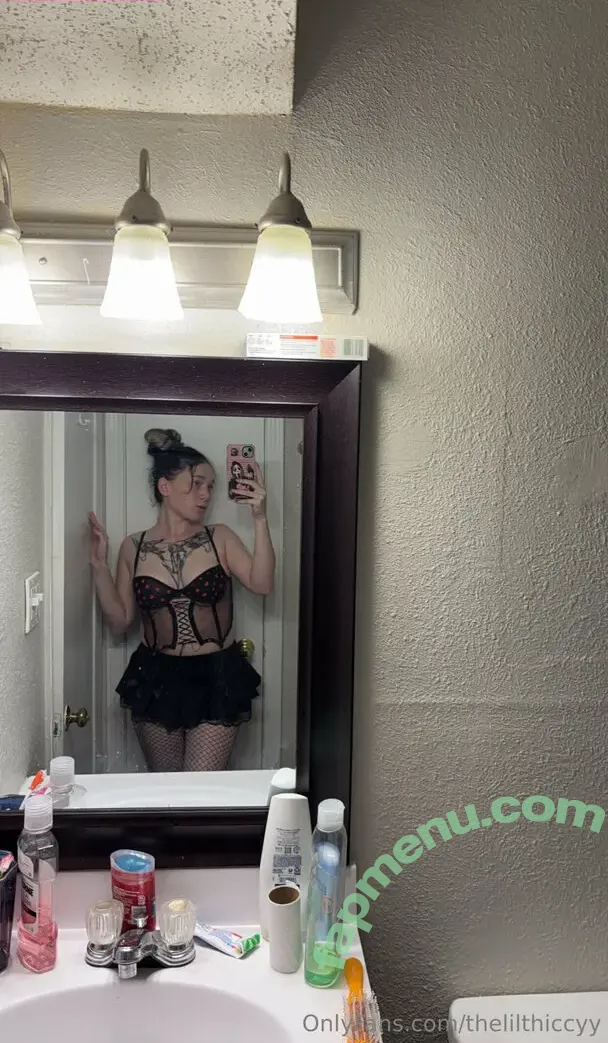 thelilthiccyy nude photo #0012 (thelilthiccy)