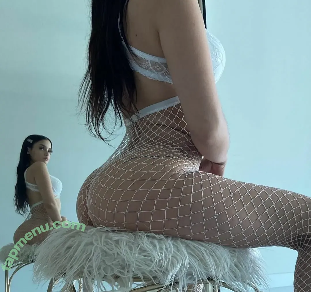 Thelittleti nude photo #0016 (littleti / therealittleti)