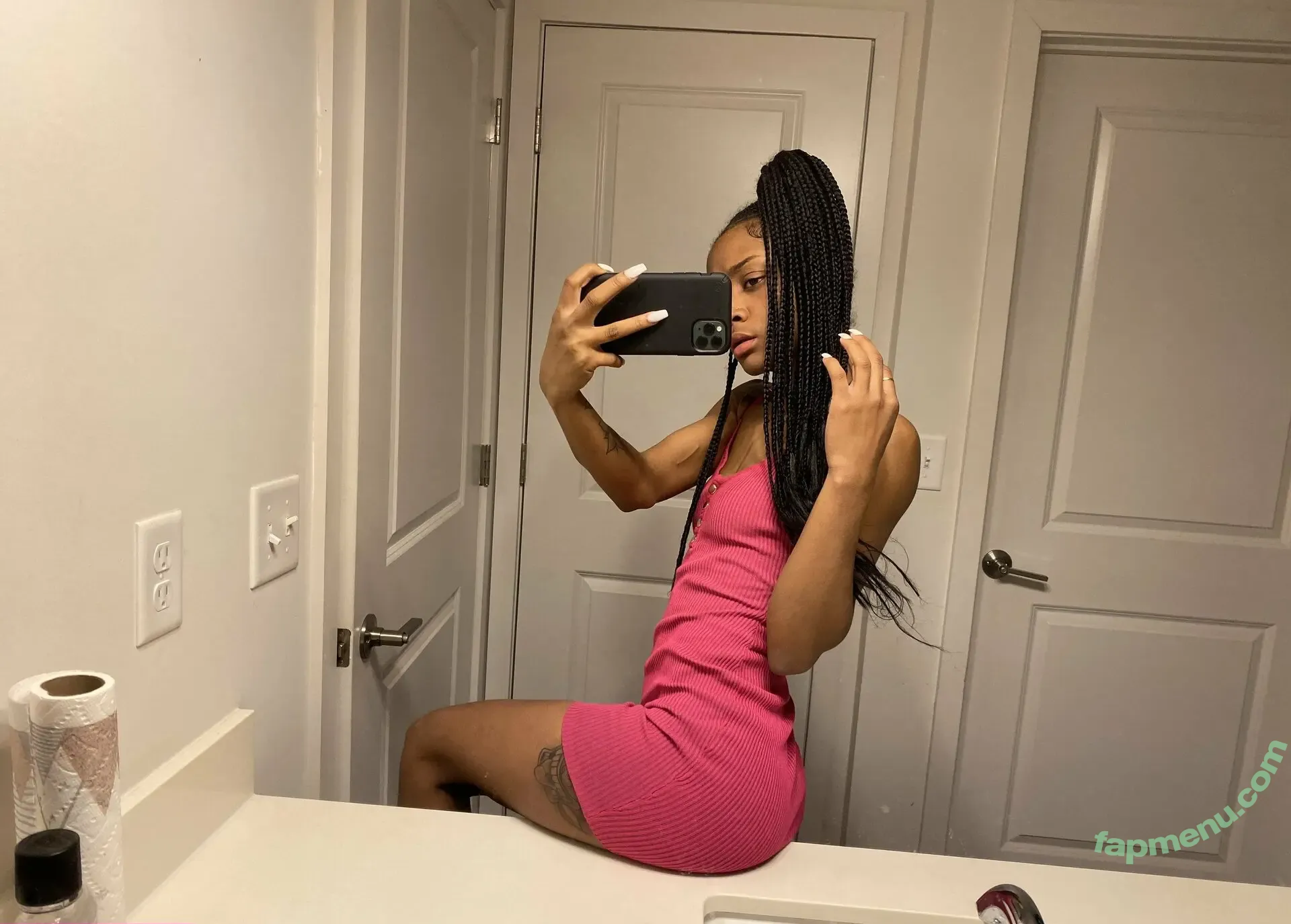 thelittprincess nude photo #0001 (thelittprincess)