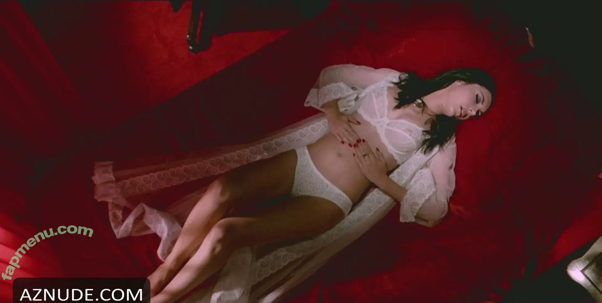 thelovewitch nude photo #0008 (thelovewitch)