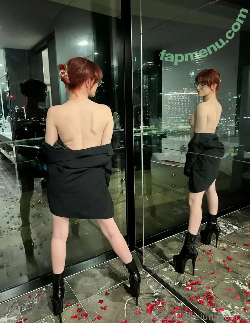 Thelunasparks nude photo #0008 (Luna Sparks)